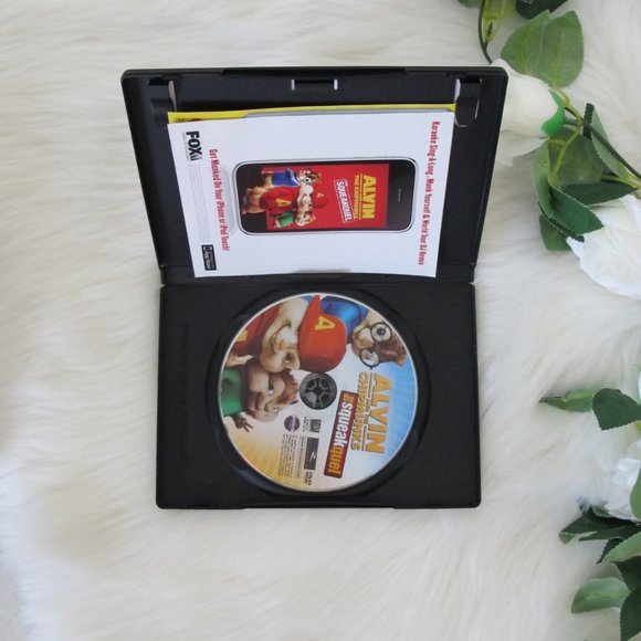 3/$15 Alvin and the Chipmunks the Squeakquel DVD - Picture 2 of 4